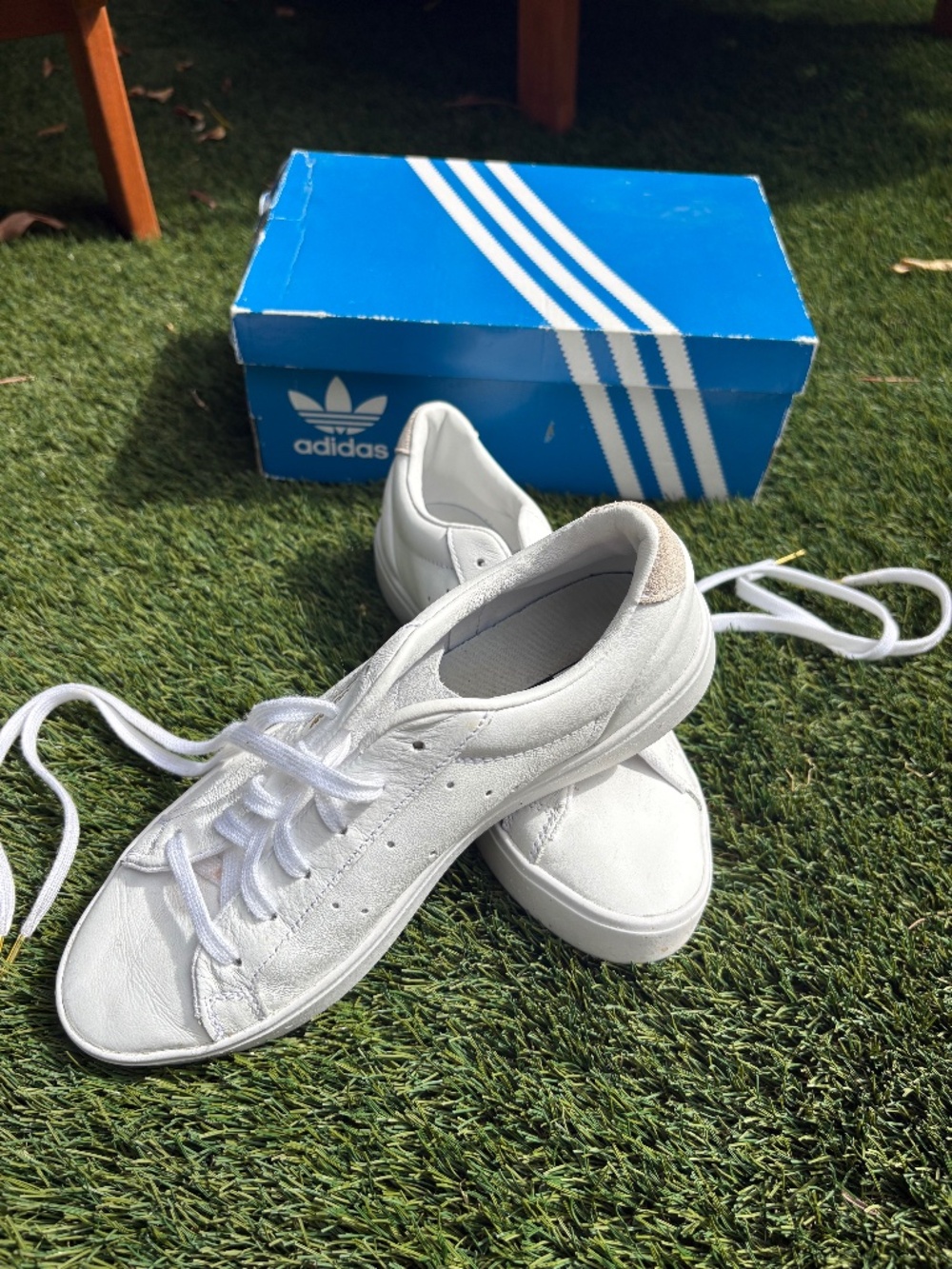 Adidas Sleek Crystal White Leather Sneakers DB3258 Women’s 6.5 NEW IN BOX